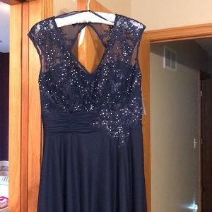 NWT- Cachet Navy blue dress size 8